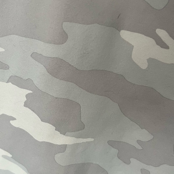 Athleta Elation Camo 7/8 Tight - Picture 3 of 4
